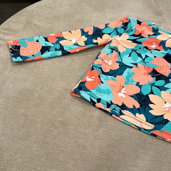 Just one you made by Carter’s 3T two piece rash guard - Picture 5 of 8